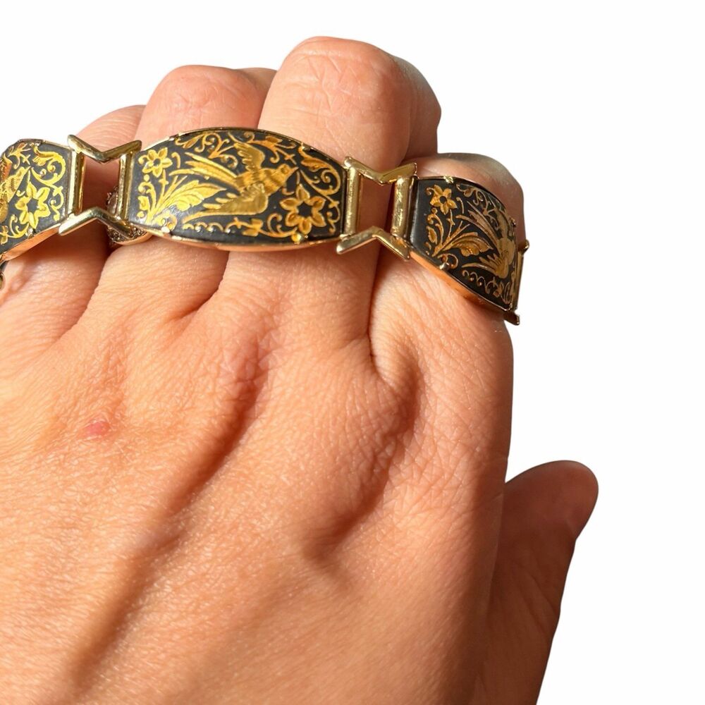 Vintage Damascene Bird Panel Bracelet Gold Tone Black Floral Safety Chain Signed - Picture 3 of 6